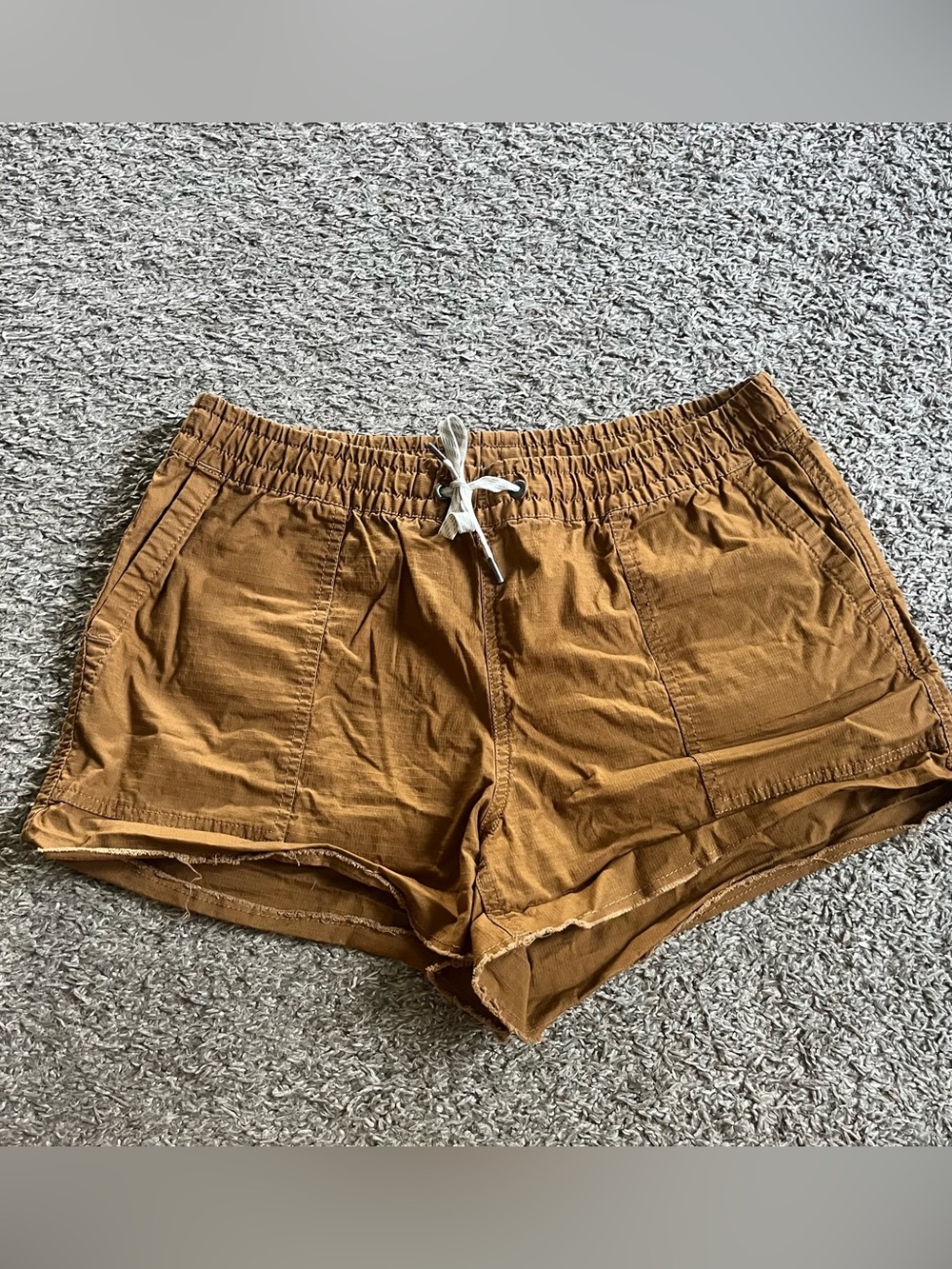 Vuori Ripstop Shorts Drawstring Hiking Outdoors Khaki Pockets Women's Medium
